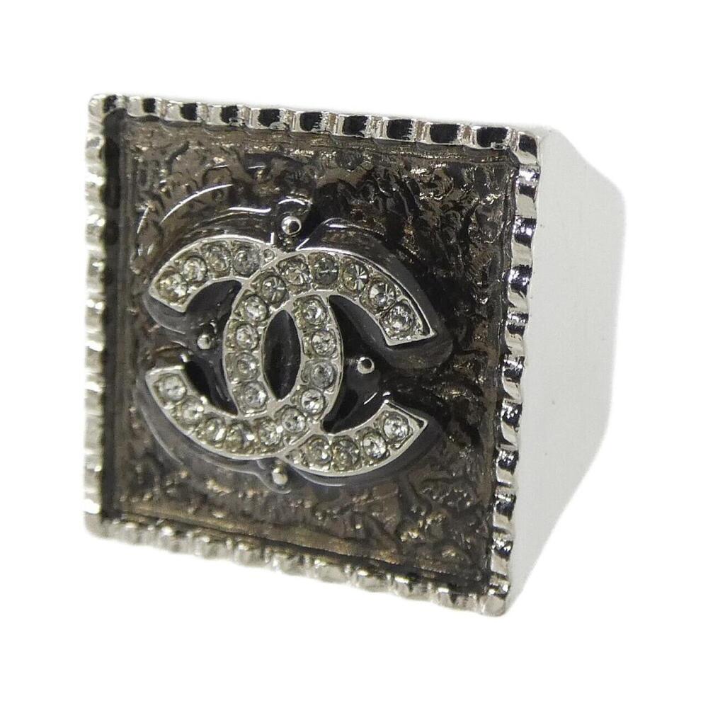 Chanel ring